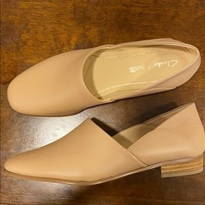 Clarks Pure Tone Nude Flats